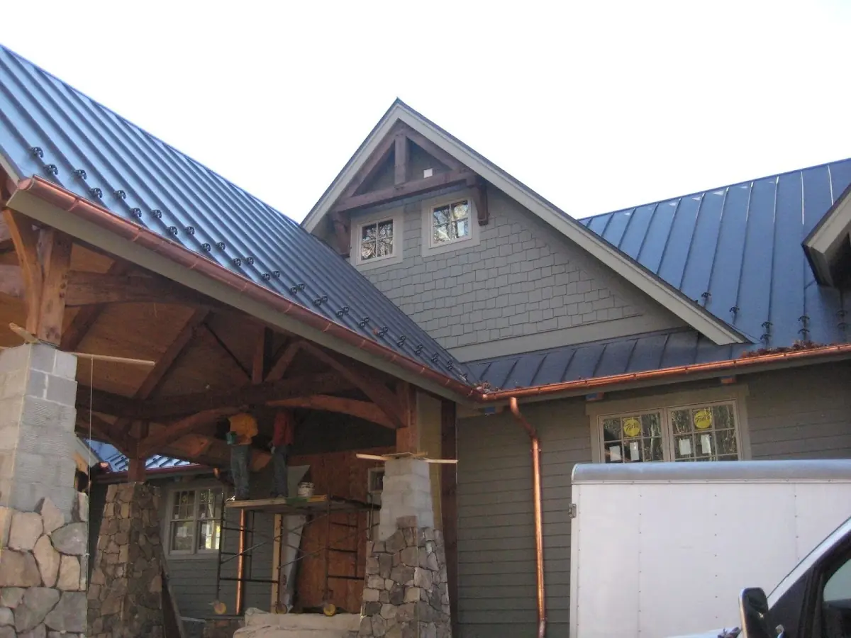 Craftsman Roofing team delivering quality roofing work in Willamina